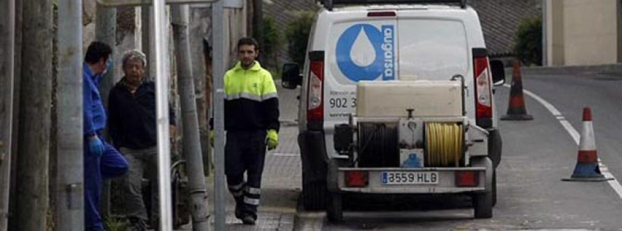 Una incidencia deja sin servicio de agua corriente a Padrón