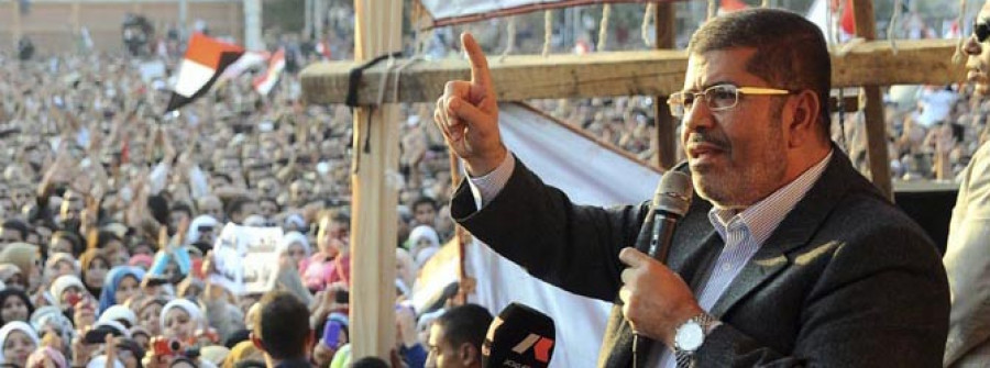 Los jueces egipcios deciden parar  su trabajo en protesta contra Mursi