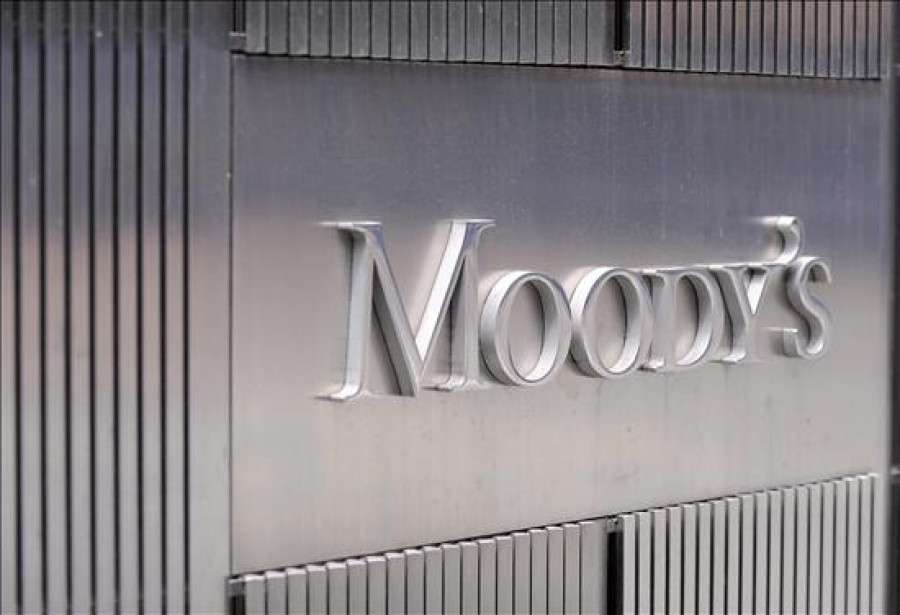 Moody's rebaja calificaciones de deuda subordinada de cuatro bancos españoles