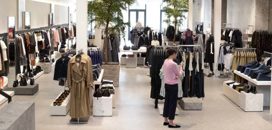 Zara estrena su tienda de referencia en A Coruña con tres colecciones especiales