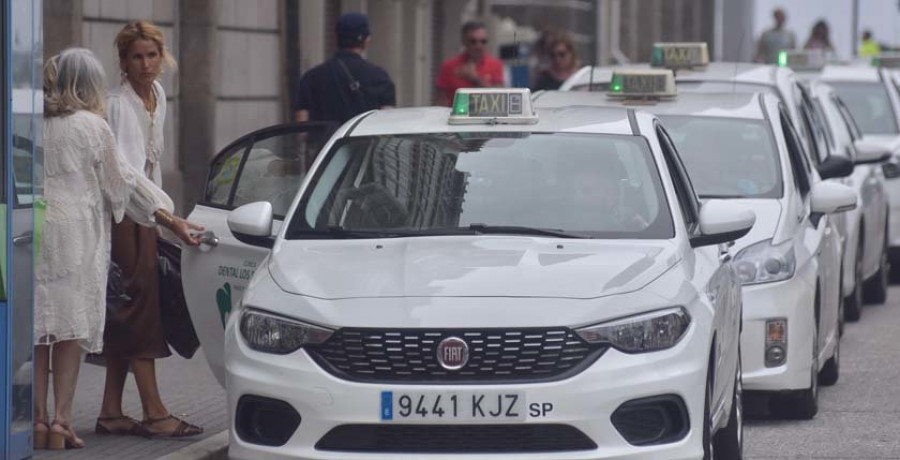 Los taxistas advierten de la existencia de servicios “desleales” en la ciudad