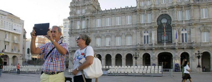 Oficinas de turismo de A Coruña atendieron en verano a más de 50.000 personas