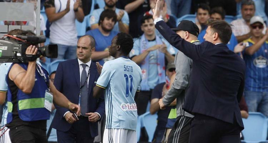 Juanmi da a la Real Sociedad el billete para Europa en el descuento