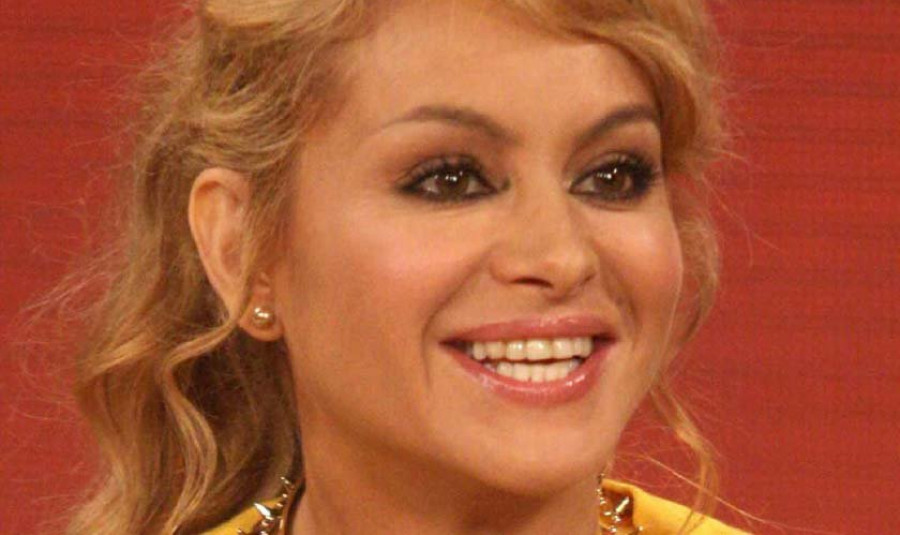 Paulina Rubio explora el reguetón en su primer disco en siete años