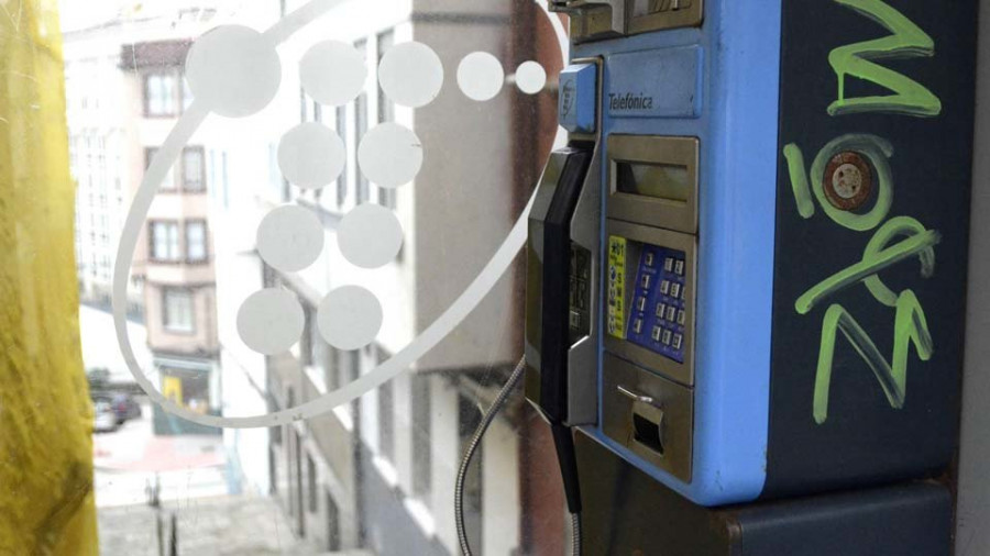 Las 78 cabinas de teléfono de la ciudad seguirán comunicando