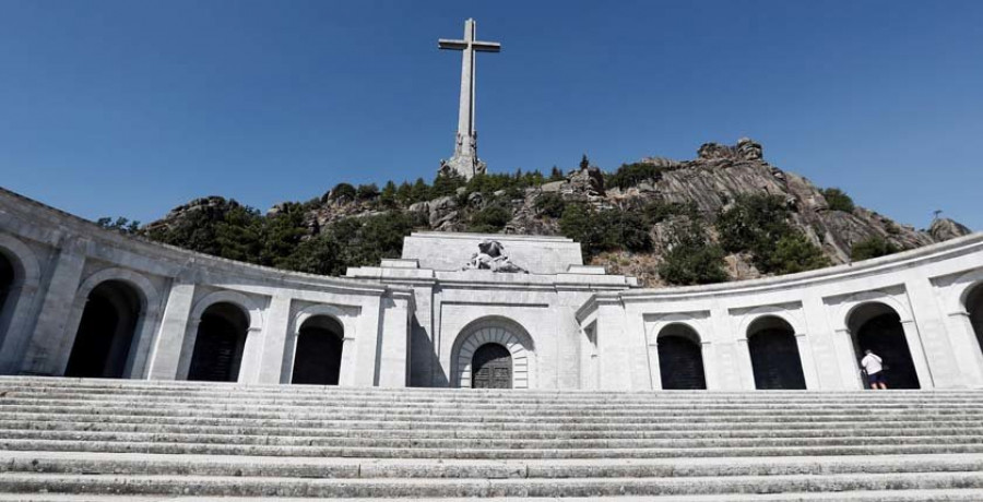 Un escultor del Valle de los Caídos pide respetar las piezas artísticas