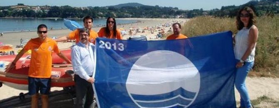Las playas de Miño y el Club Naútico de Sada logran de nuevo la bandera azul
