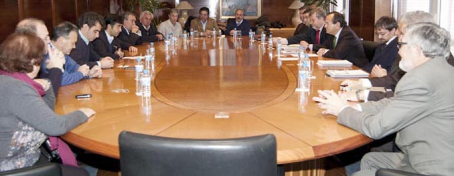 La comitiva del PP de Ferrol vuelve sin respuestas para los problemas del naval
