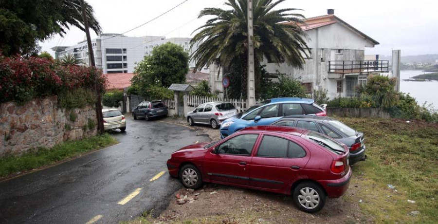 Los coches se amontonan alrededor del Chuac