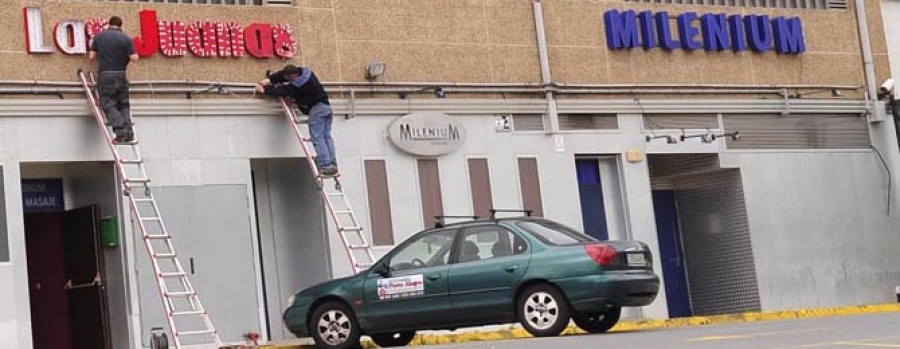 El Ayuntamiento ordena la suspensión de suministros a un local por una obra sin licencia