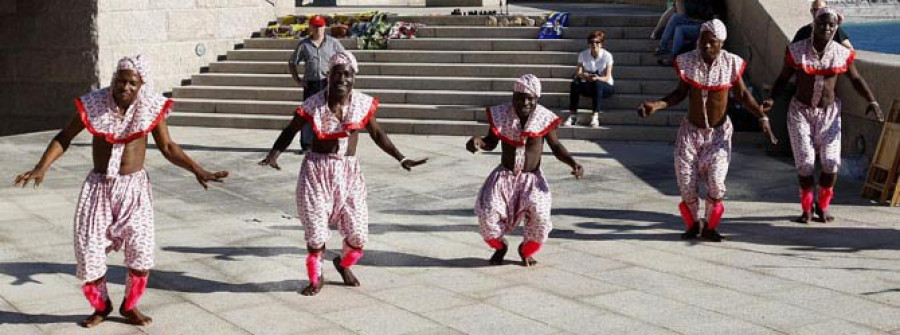 Benin se presenta en A Coruña con su tradición de folclore, música y baile