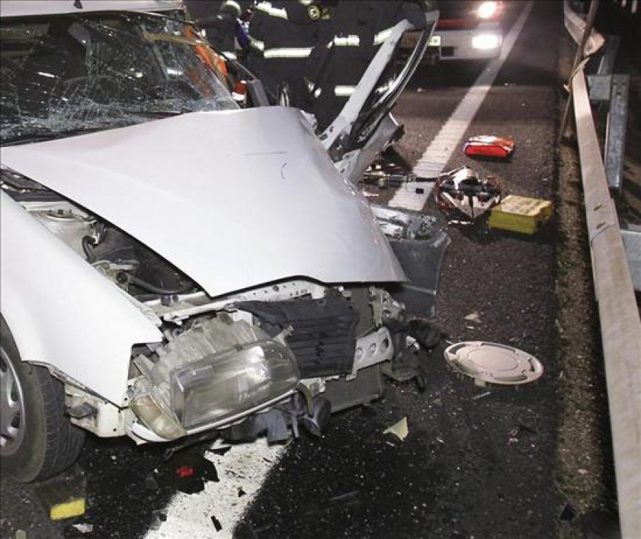 Fallece un joven de 29 años en un accidente de tráfico en Touro (A Coruña)