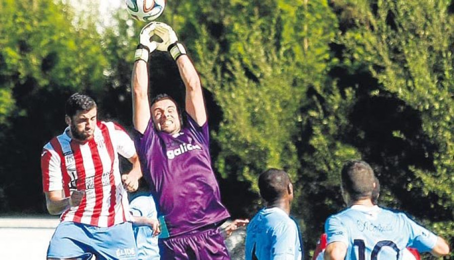 El Cerceda pasó el  rodillo ante el Ribadeo