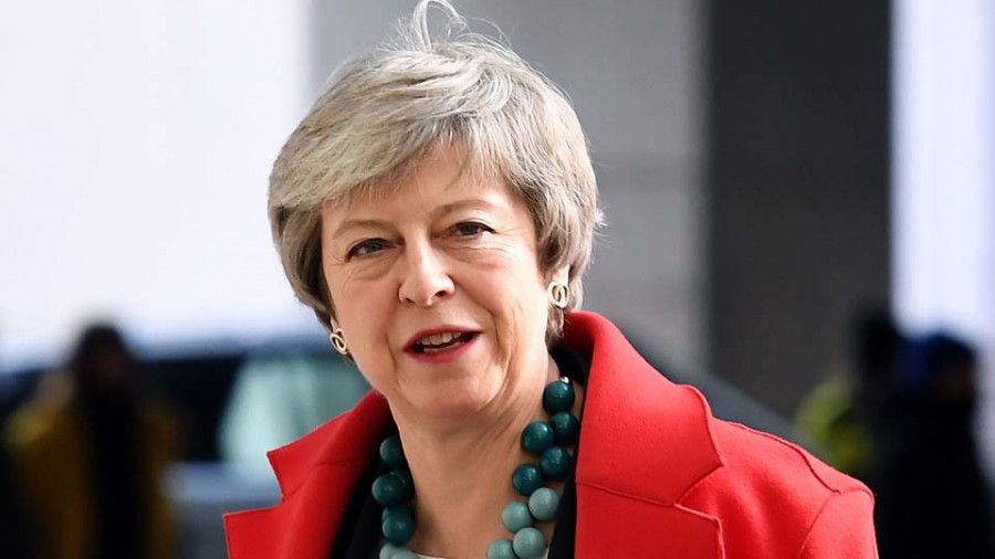 May avisa de que si se rechaza su plan del Brexit el Reino Unido se abocaría a un “territorio inexplorado”