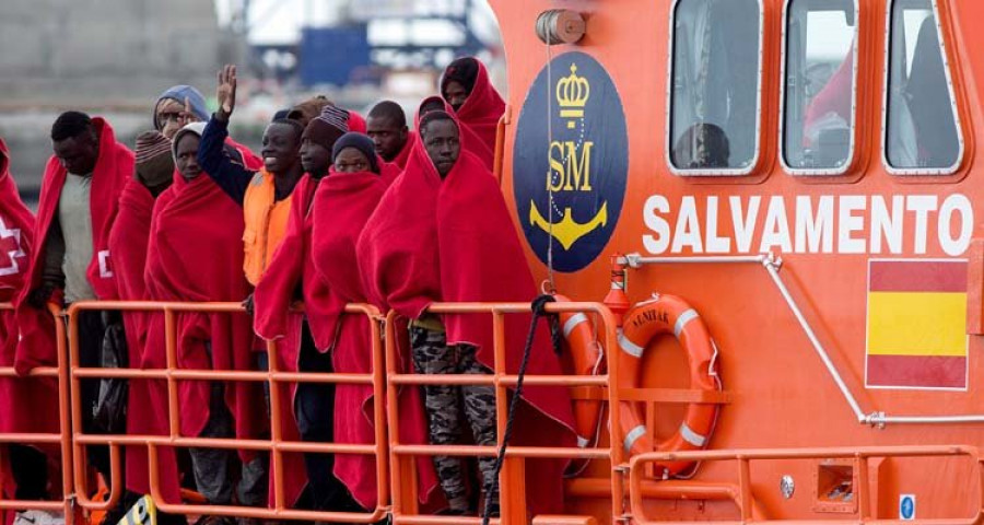 Salvamento Marítimo auxilió durante el año pasado a 878 personas en la costa gallega