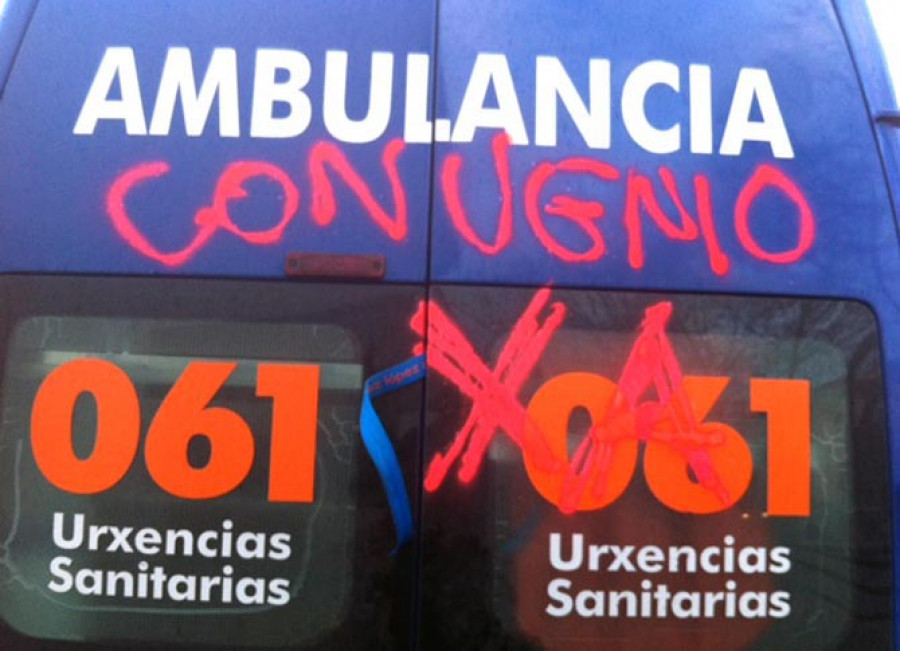 Dañan cinco ambulancias en Oleiros y Cambre de madrugada