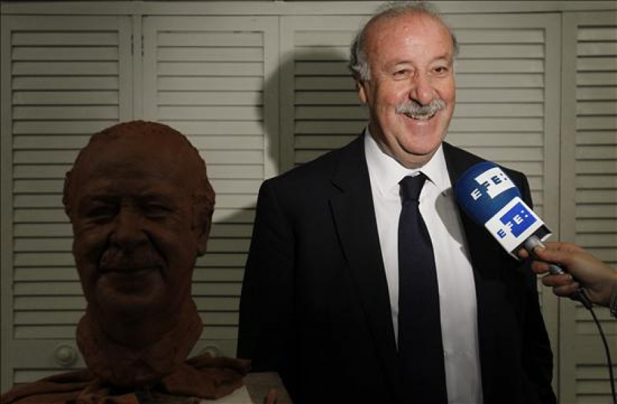 Del Bosque, elegido el mejor seleccionador en una votación organizada por la IHHFS