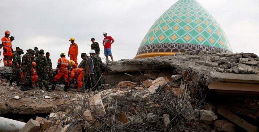 Un nuevo terremoto en la isla indonesia de Lombok provoca escenas de pánico entre los habitantes