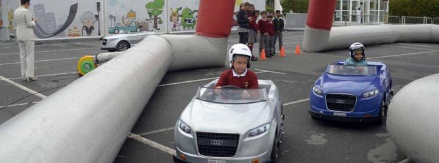 Los escolares coruñeses aprenden a ser conductores