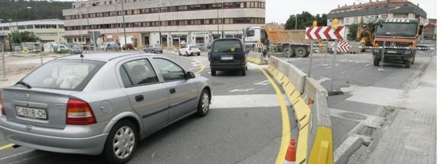 Los vecinos piden que los trabajos en la carretera de Feáns continúen los sábados para reducir los plazos