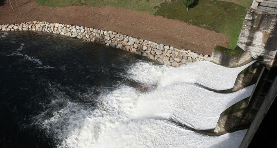 El embalse de Cecebre alcanza después de las últimas lluvias el máximo permitido 
de su capacidad