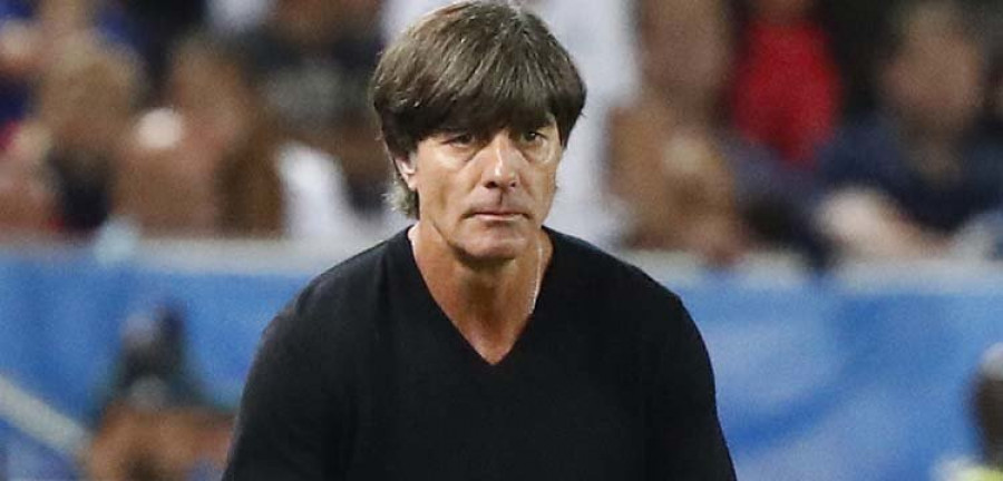 Löw: “Quizás Francia es más favorita porque juega en casa”