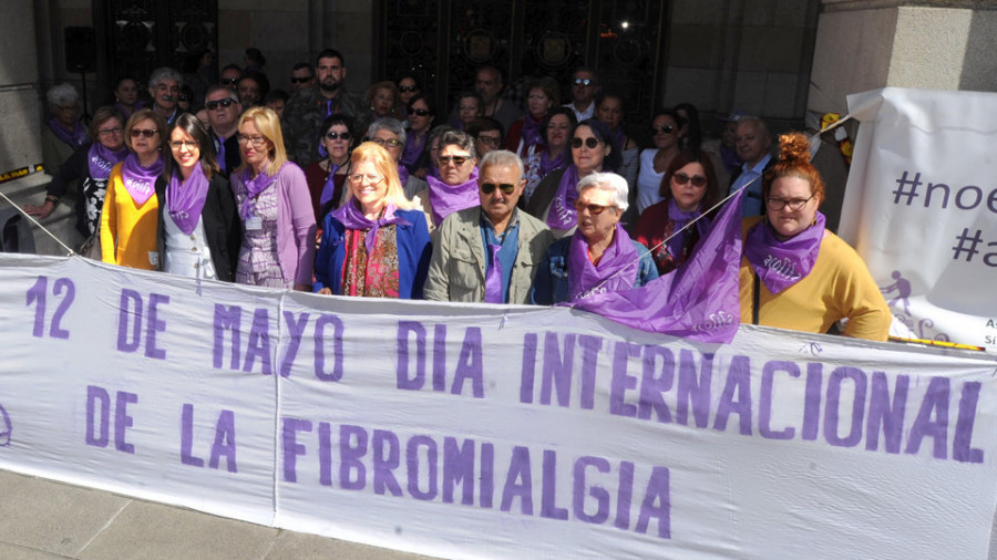 Trescientos afectados de fibromialgia salen a la calle para exigir más atención médica