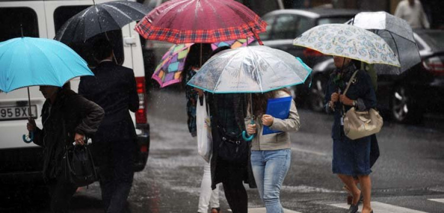 Mal tiempo Galicia: lluvias, tormentas y desplome térmico despiden el verano