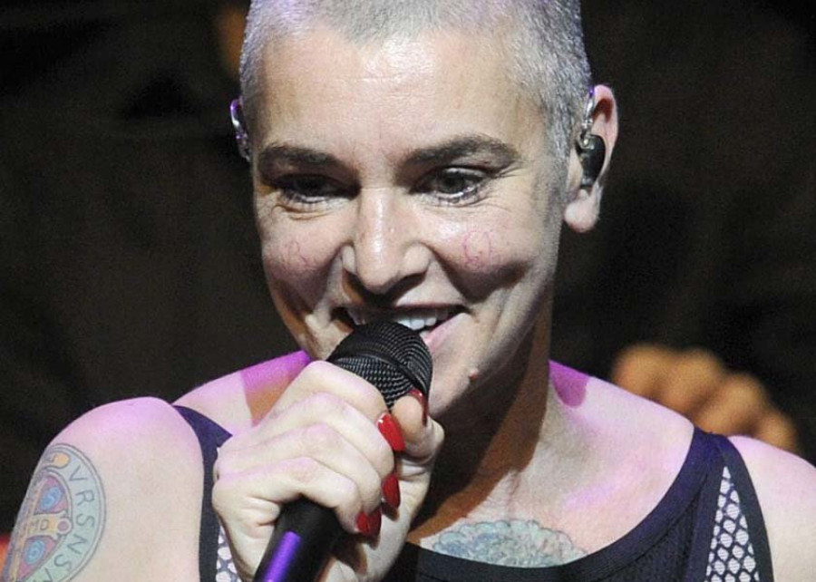 Sinéad O’Connor no quiere pasar más tiempo “con gente blanca”