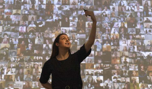 La galería Saatchi de Londres explora los selfis como forma de hacer arte