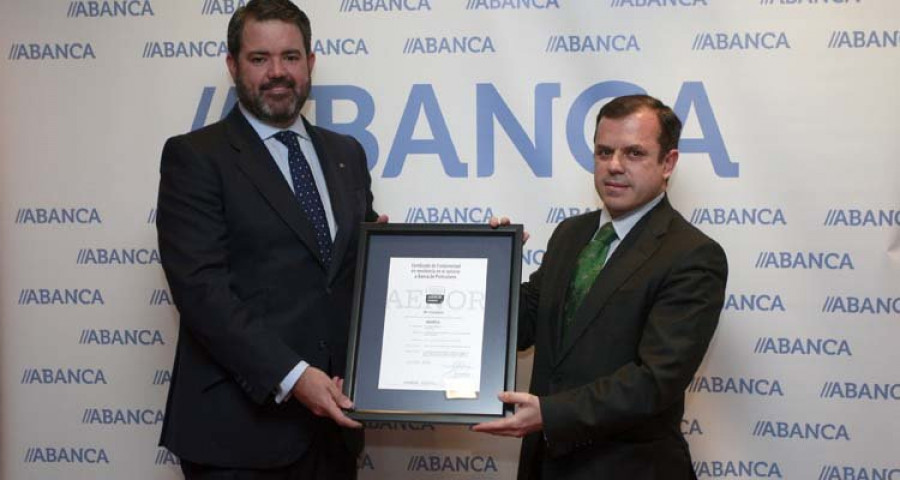 Abanca logra un certificado de Aenor a la excelencia en la atención a los clientes