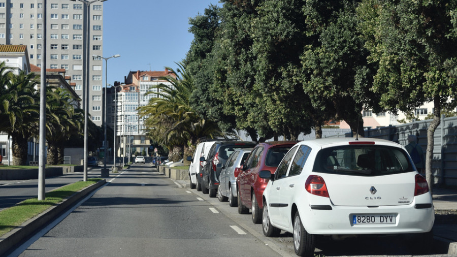 Los comerciantes de la Ciudad Vieja proponen reordenar el aparcamiento