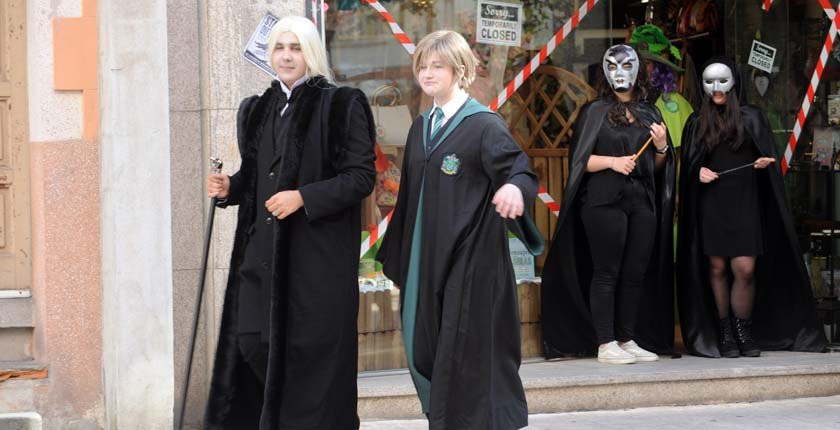 La calle de Ángel Senra celebra una yincana inspirada en “los años oscuros” del mundo de Harry Potter