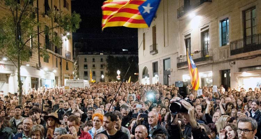 Puigdemont califica la prisión de “golpe contra las elecciones del 21-D”