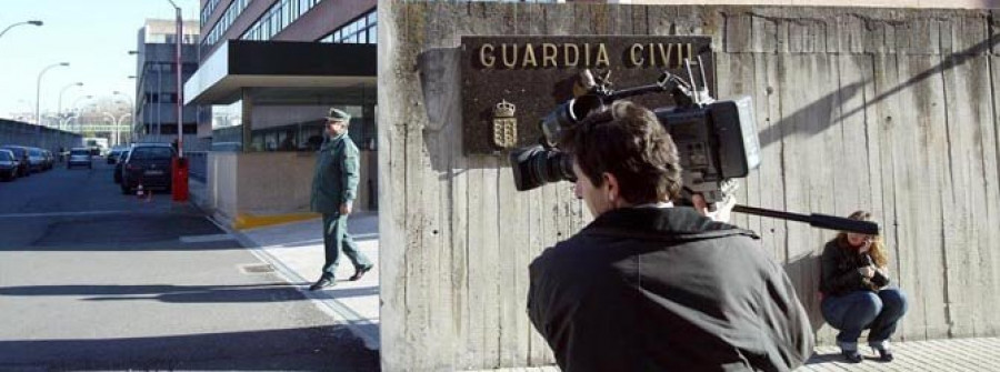 Arrestan a un coronel de la Guardia Civil por vender 14 subfusiles a un militar