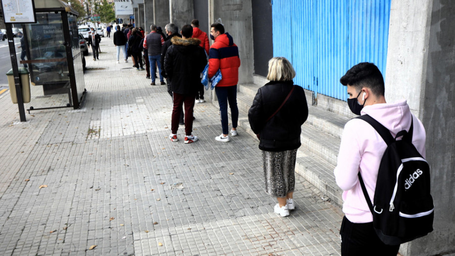 Récord, colas y disculpas