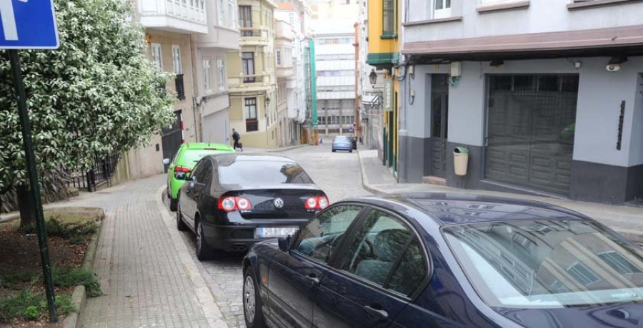 La Policía Local no podrá multar por aparcar en la Ciudad Vieja hasta que se instalen las señales