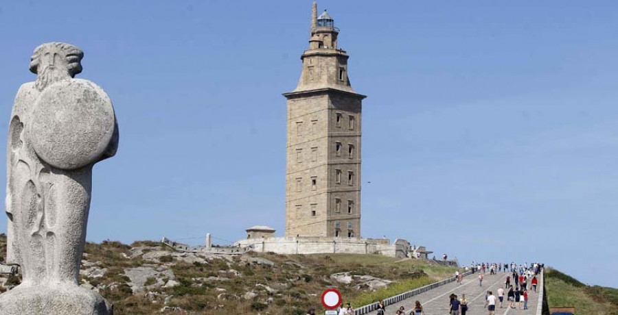 Las visitas de extranjeros a la Torre caen un 20% hasta el mes de julio