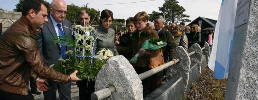 Burela homenajea a Rodrigo Maseda por su heroica actuación en el Orzán