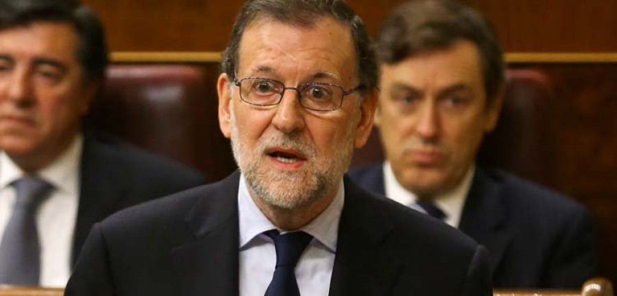 Rajoy limita el diálogo social a “no liquidar” sus reformas y cumplir el déficit