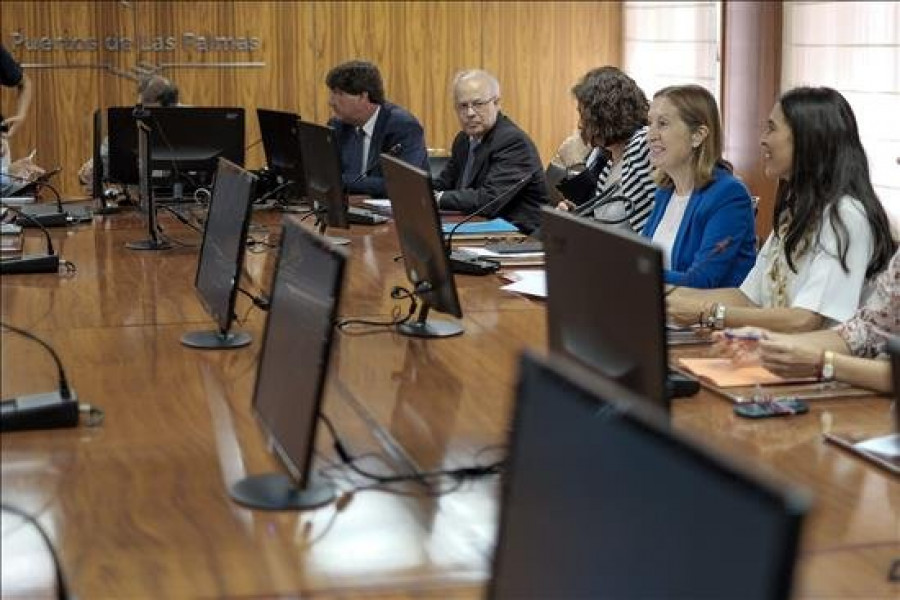 Pastor dice que se negocia de forma permanente con los controladores aéreos