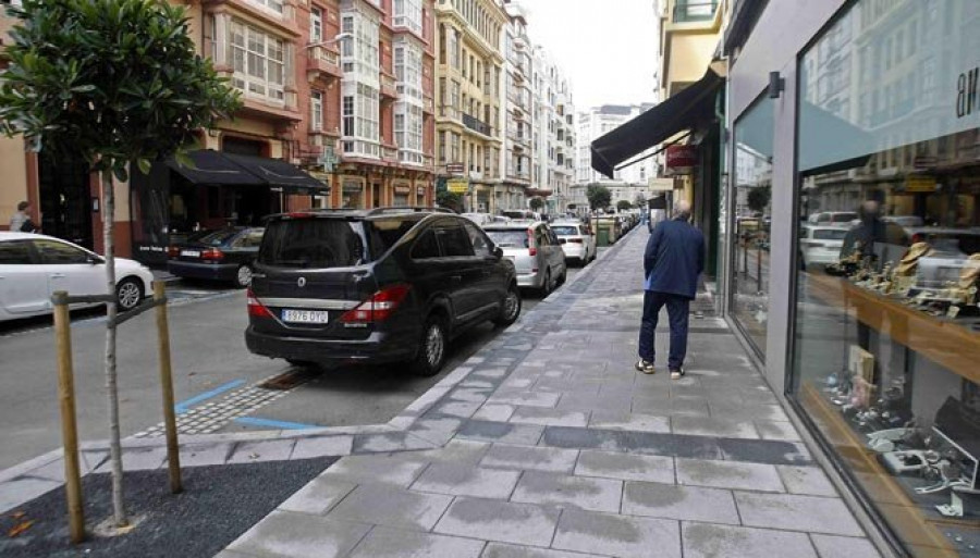 El Ayuntamiento de A Coruña amplía las calles peatonales a Emilia Pardo Bazán desde el viernes