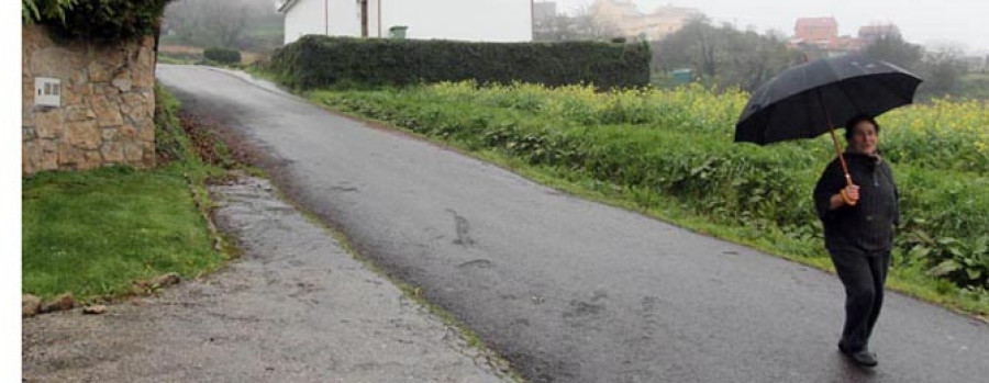 Carnoedo contará con aparcamiento  y espacio verde en  la zona de la iglesia