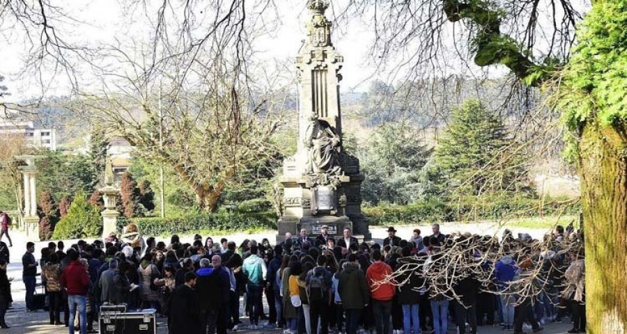 Galicia recuerda a Rosalía con un acto donde fue bautizada hace 180 años