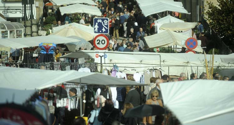 Betanzos adjudica por sorteo público los puestos vacantes de las ferias de los días 1 y 16