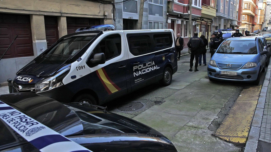 El juzgado da de plazo hasta el lunes a una comunidad okupa de la calle de la Paz para desalojar su edificio