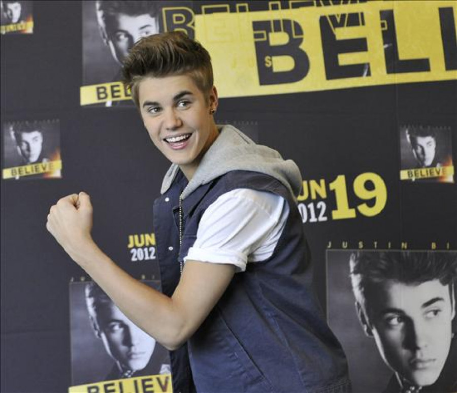 Justin Bieber saca al mercado con 18 años su segundo libro de memorias