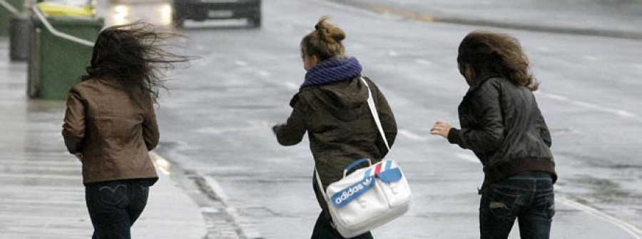 El temporal de lluvia y viento concederá     una tregua a partir de esta medianoche