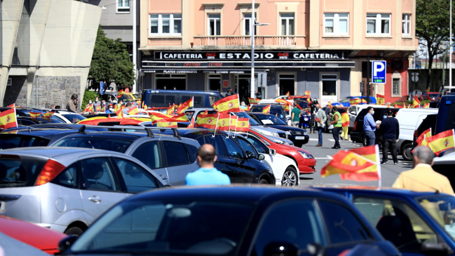 Vox asegura que su caravana contra Sánchez en A Coruña “superó todas las expectativas”