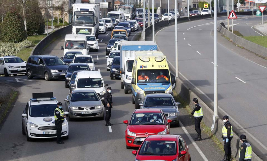 La Policía Autonómica tramita 65 denuncias en controles en Galicia, de ellas 27 en A Coruña